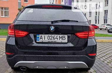 Внедорожник / Кроссовер BMW X1 2013 в Коростене