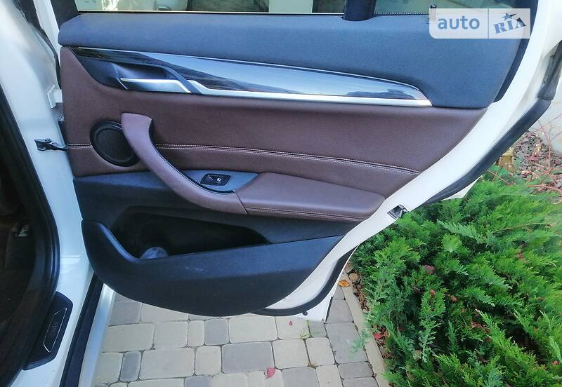 Внедорожник / Кроссовер BMW X1 2018 в Киеве