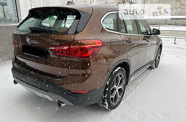 Внедорожник / Кроссовер BMW X1 2015 в Киеве