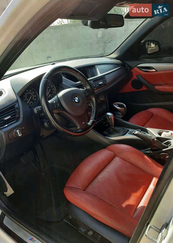 Внедорожник / Кроссовер BMW X1 2012 в Одессе