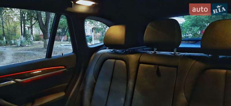 Внедорожник / Кроссовер BMW X1 2017 в Луцке