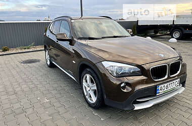 Внедорожник / Кроссовер BMW X1 2010 в Хусте