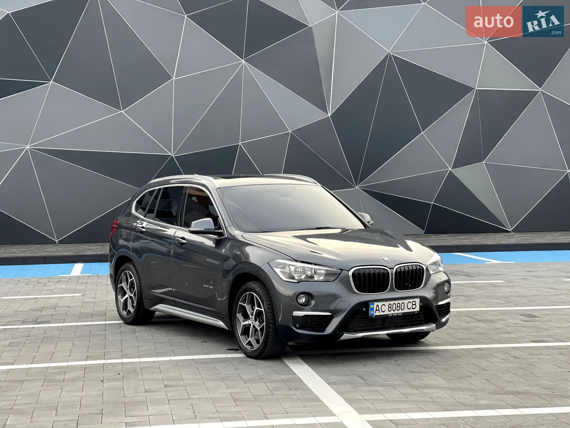 2016 BMW X1 - мініатюра 16