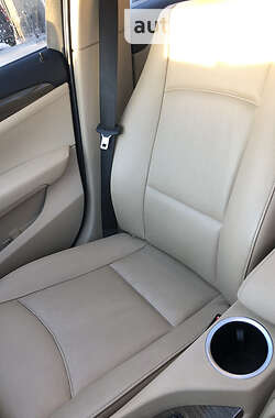 Позашляховик / Кросовер BMW X1 2013 в 