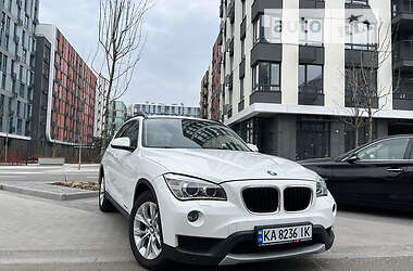 Позашляховик / Кросовер BMW X1 2013 в Києві