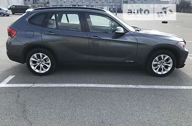 Позашляховик / Кросовер BMW X1 2013 в Києві