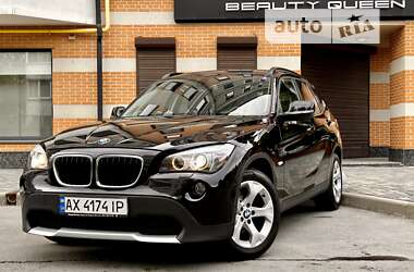 Внедорожник / Кроссовер BMW X1 2012 в 