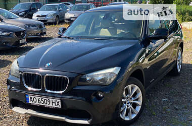 Внедорожник / Кроссовер BMW X1 2010 в Ужгороде