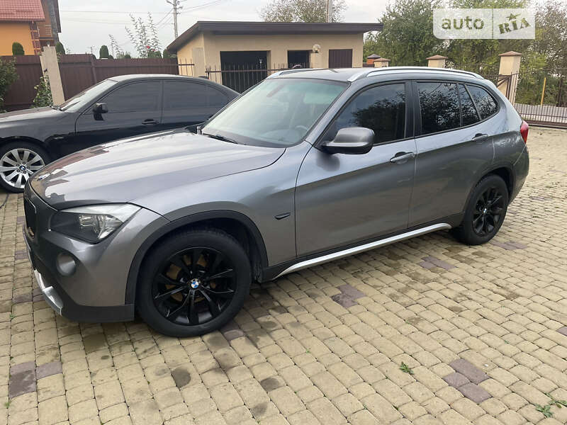 Внедорожник / Кроссовер BMW X1 2010 в Львове