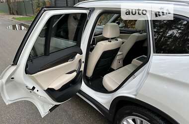 Внедорожник / Кроссовер BMW X1 2013 в 