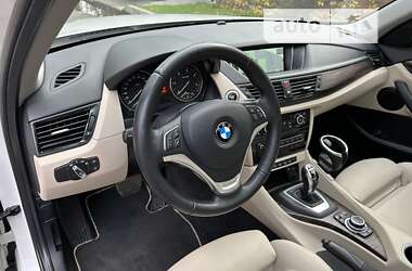 Внедорожник / Кроссовер BMW X1 2013 в 