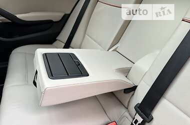 Внедорожник / Кроссовер BMW X1 2013 в 
