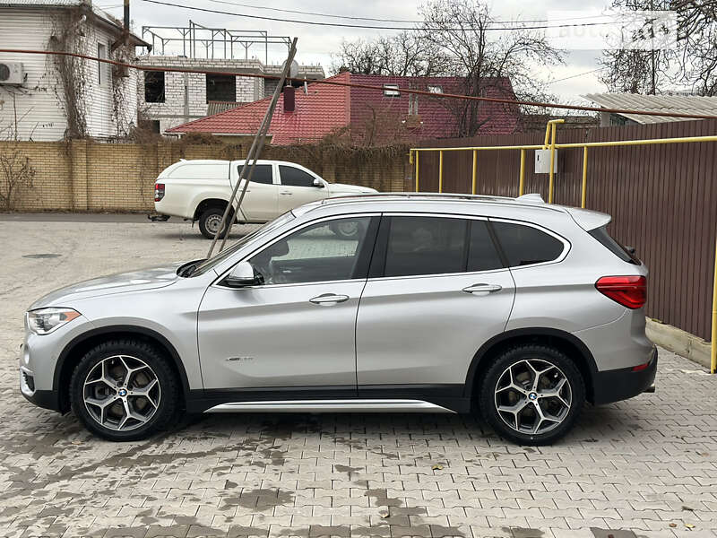 Внедорожник / Кроссовер BMW X1 2016 в Одессе