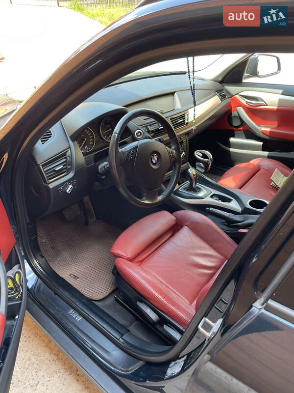 Позашляховик / Кросовер BMW X1 2013 в Чорткові