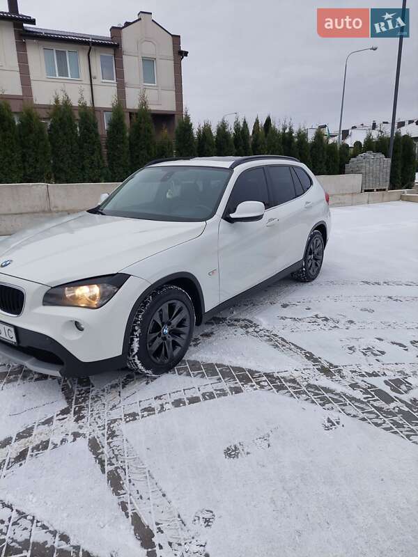 Позашляховик / Кросовер BMW X1 2010 в Рівному