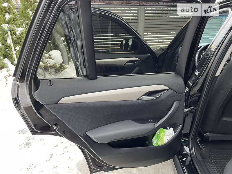 Позашляховик / Кросовер BMW X1 2013 в Луцьку