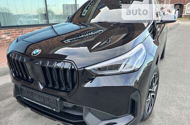 Внедорожник / Кроссовер BMW X1 2023 в Киеве