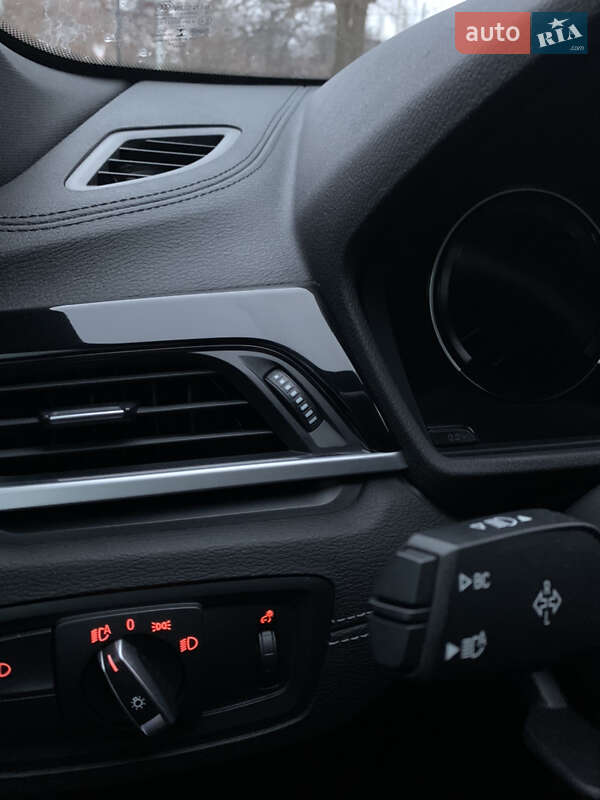 Внедорожник / Кроссовер BMW X1 2019 в Харькове