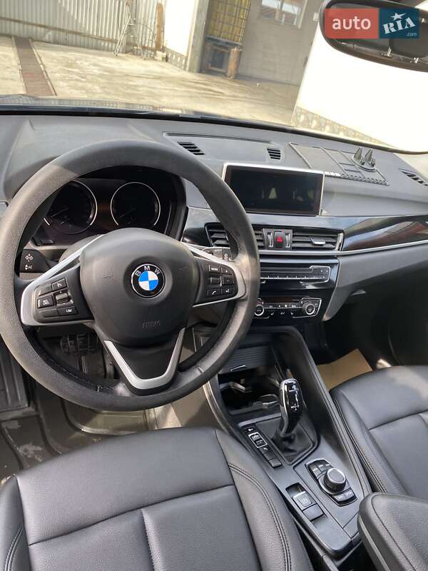 Позашляховик / Кросовер BMW X1 2022 в Тячеві