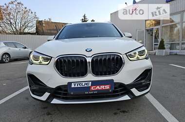 Внедорожник / Кроссовер BMW X1 2019 в Киеве