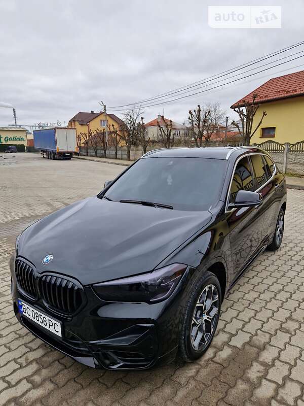 Позашляховик / Кросовер BMW X1 2019 в Городку