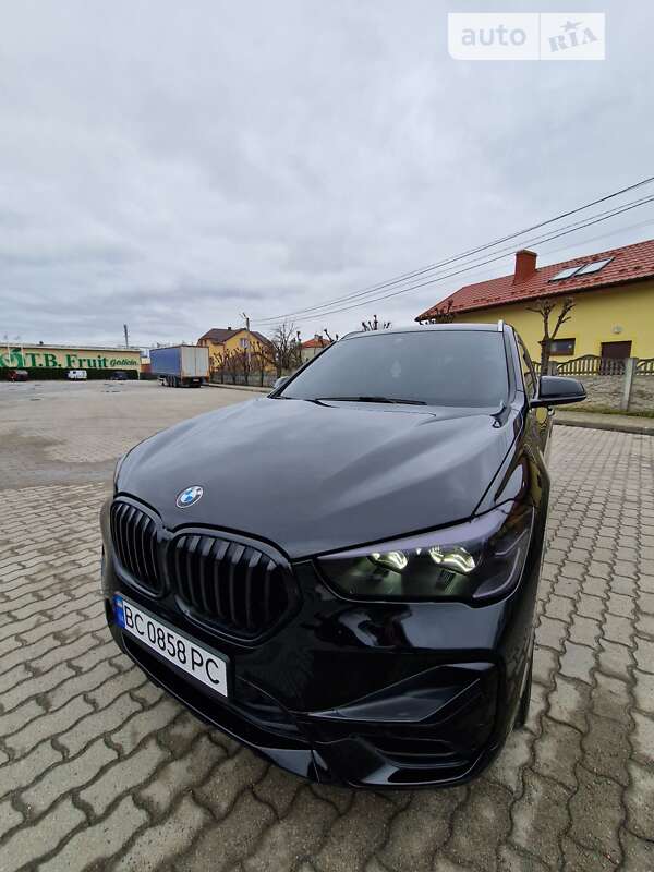 Позашляховик / Кросовер BMW X1 2019 в Городку