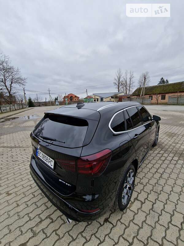 Позашляховик / Кросовер BMW X1 2019 в Городку