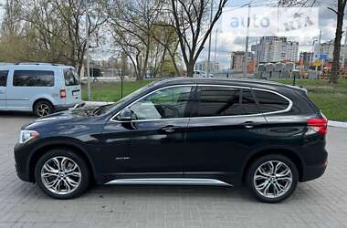 Внедорожник / Кроссовер BMW X1 2017 в Киеве