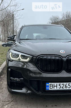 Внедорожник / Кроссовер BMW X1 2017 в Одессе