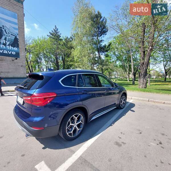 Внедорожник / Кроссовер BMW X1 2016 в Николаеве