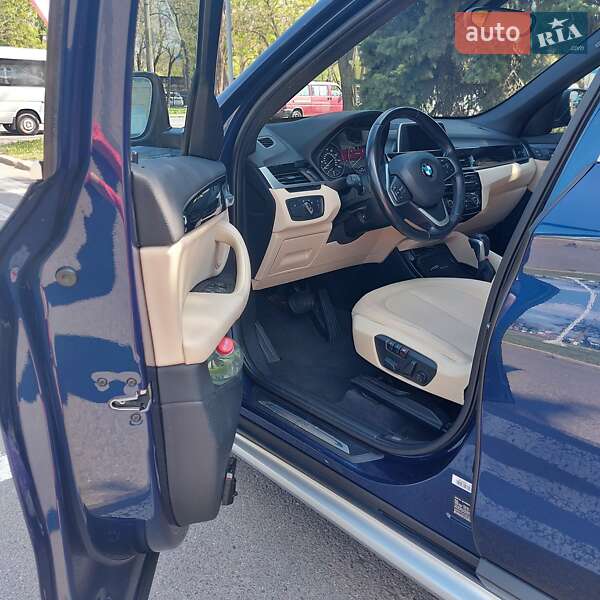 Внедорожник / Кроссовер BMW X1 2016 в Николаеве