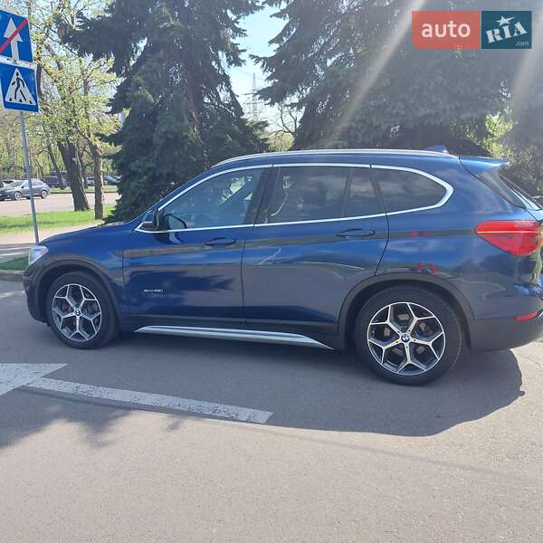 Внедорожник / Кроссовер BMW X1 2016 в Николаеве