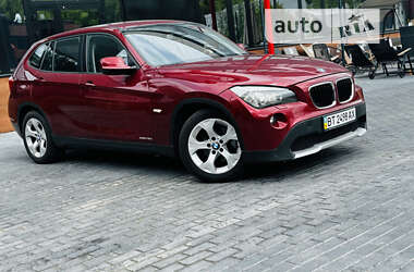 Внедорожник / Кроссовер BMW X1 2010 в Киеве