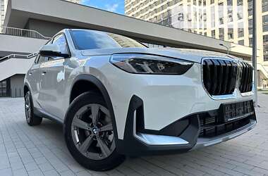 Внедорожник / Кроссовер BMW X1 2023 в Киеве