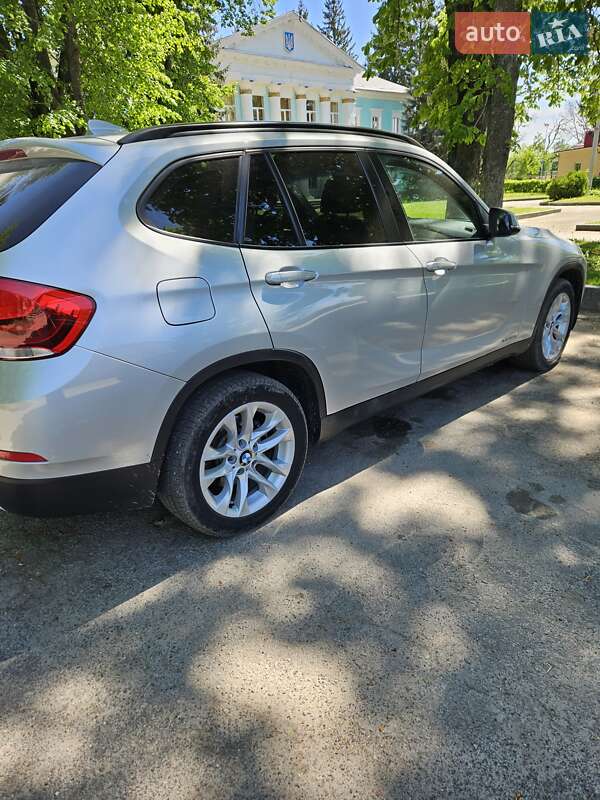 Позашляховик / Кросовер BMW X1 2015 в Коростишеві