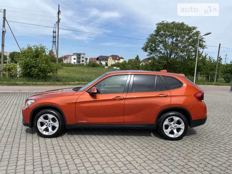 Внедорожник / Кроссовер BMW X1 2014 в Ужгороде