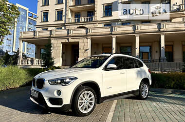 Позашляховик / Кросовер BMW X1 2016 в Одесі