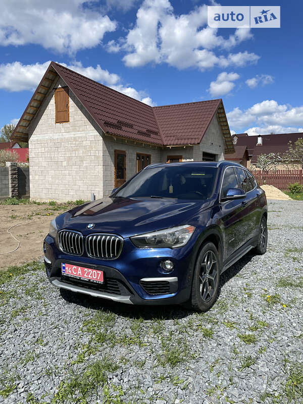 Внедорожник / Кроссовер BMW X1 2016 в Ровно