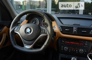 Внедорожник / Кроссовер BMW X1 2013 в Львове