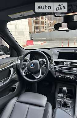 Внедорожник / Кроссовер BMW X1 2017 в Киеве