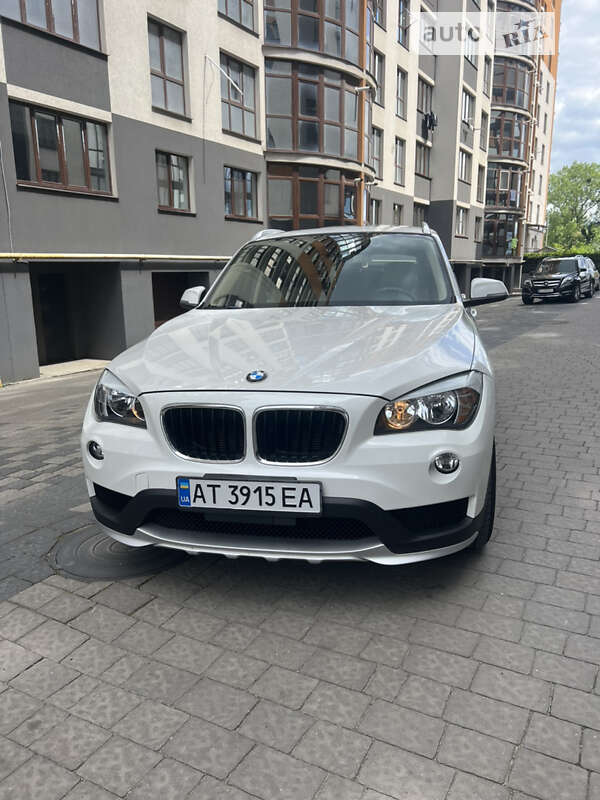 Внедорожник / Кроссовер BMW X1 2015 в Ивано-Франковске