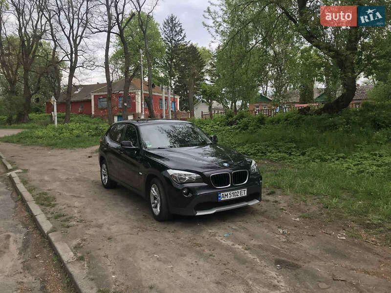 BMW X1 2011