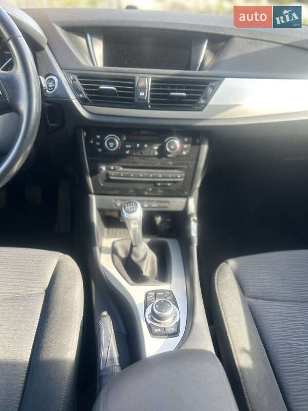 Внедорожник / Кроссовер BMW X1 2012 в Кременце