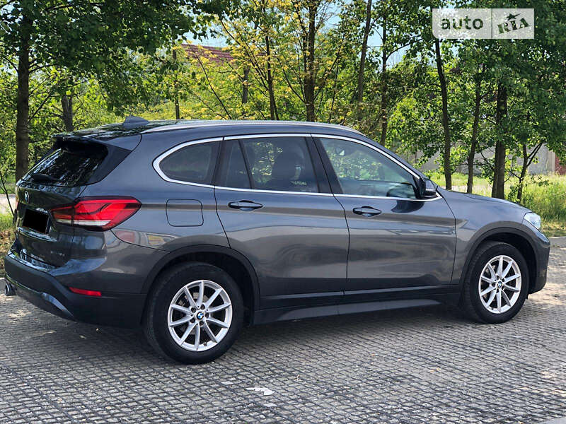 Внедорожник / Кроссовер BMW X1 2020 в Тернополе