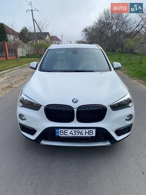 Позашляховик / Кросовер BMW X1 2016 в Одесі