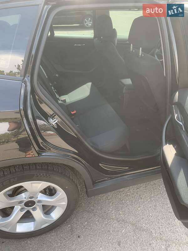 Внедорожник / Кроссовер BMW X1 2011 в Киеве