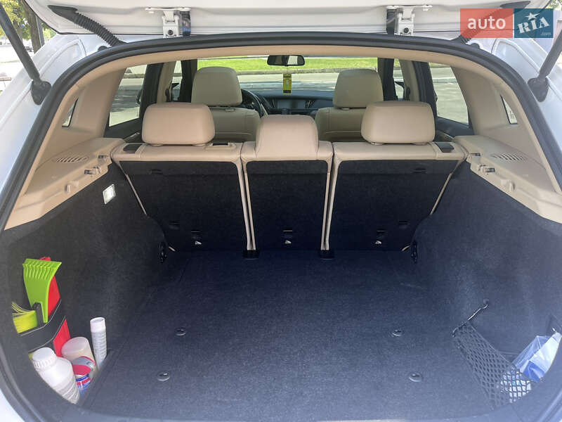 Внедорожник / Кроссовер BMW X1 2013 в Днепре