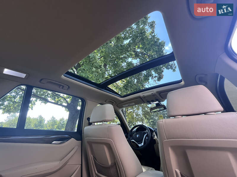 Внедорожник / Кроссовер BMW X1 2013 в Днепре