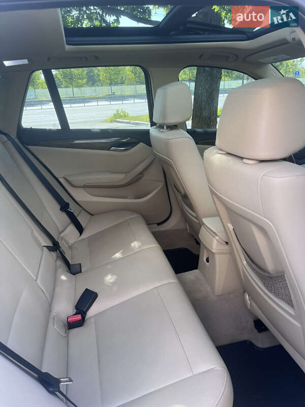 Внедорожник / Кроссовер BMW X1 2013 в Днепре