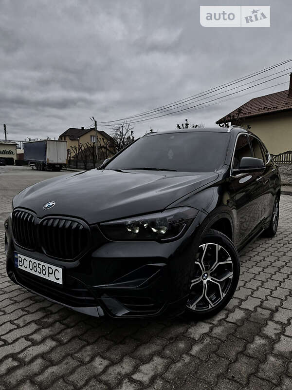 Позашляховик / Кросовер BMW X1 2019 в Городку